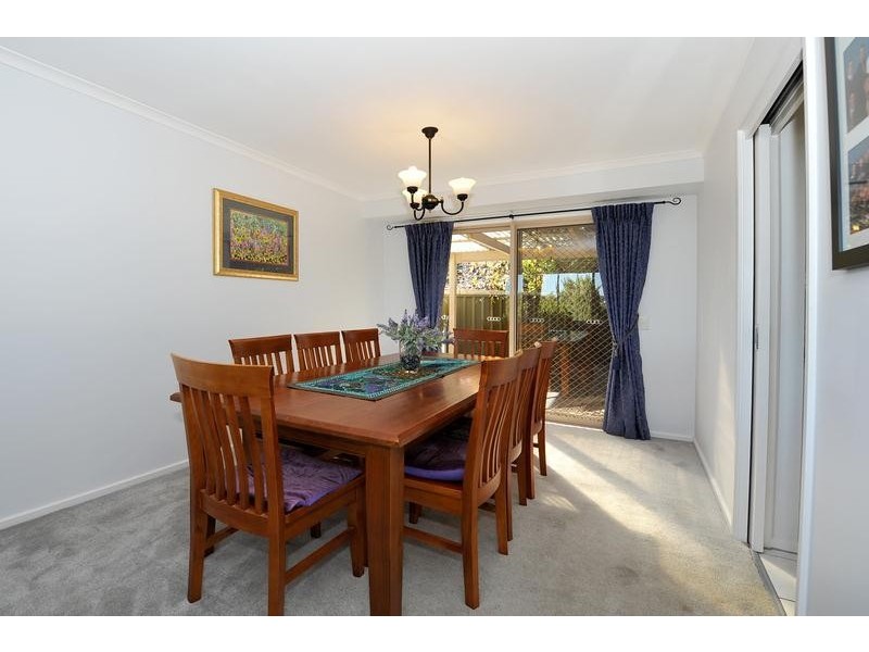 11 Highfield Drive, Aberfoyle Park SA 5159