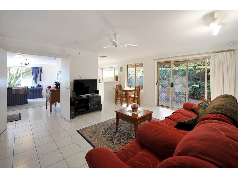 11 Highfield Drive, Aberfoyle Park SA 5159