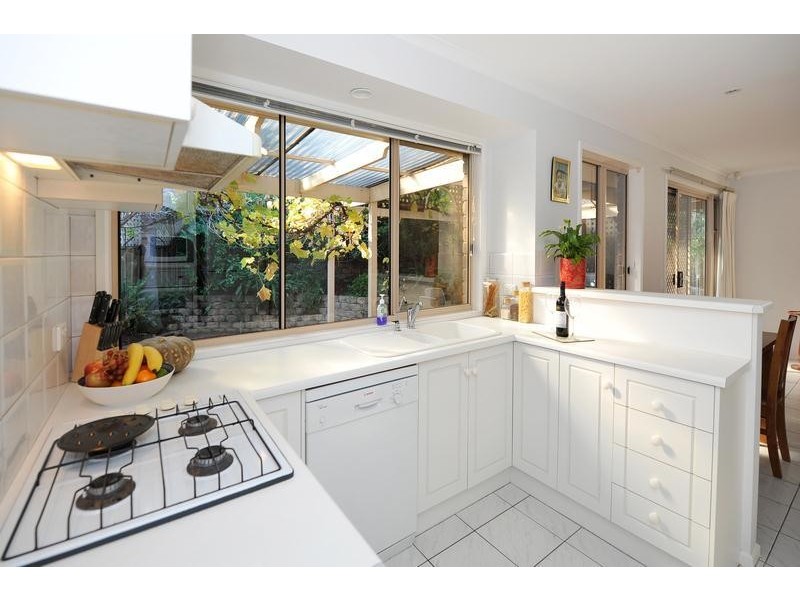 11 Highfield Drive, Aberfoyle Park SA 5159