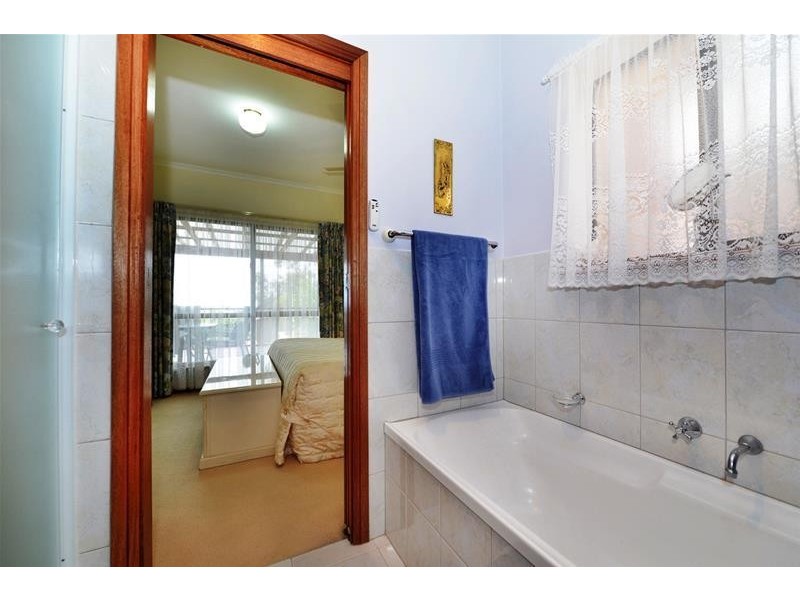 6 Yartoo Street, Hallett Cove SA 5158