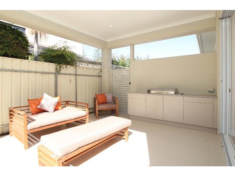 10 Cowper Street, Glenelg SA 5045