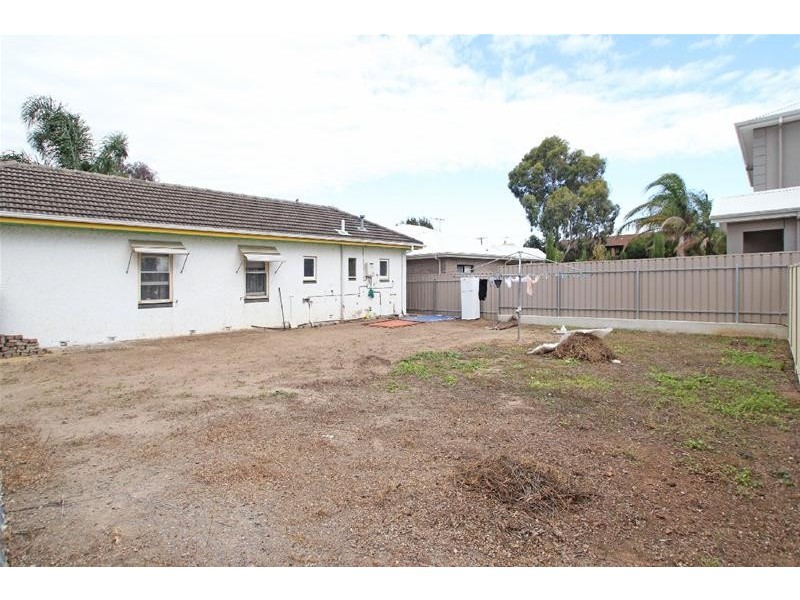 9 First Avenue, Ascot Park SA 5043