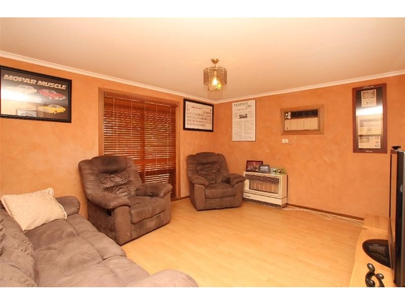 12 Burgundy Grove, Morphett Vale SA 5162