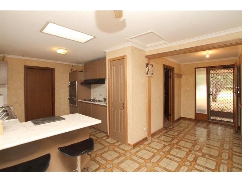 12 Burgundy Grove, Morphett Vale SA 5162