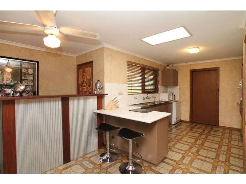 12 Burgundy Grove, Morphett Vale SA 5162