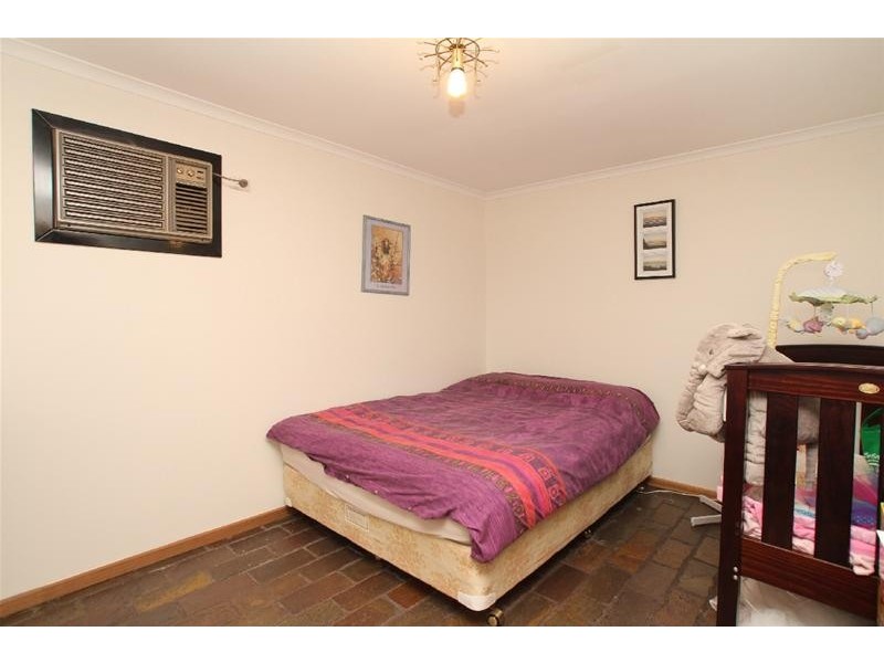 12 Burgundy Grove, Morphett Vale SA 5162