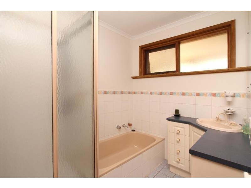 12 Burgundy Grove, Morphett Vale SA 5162