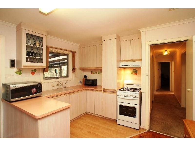 16 Eustace Crescent, Christie Downs SA 5164