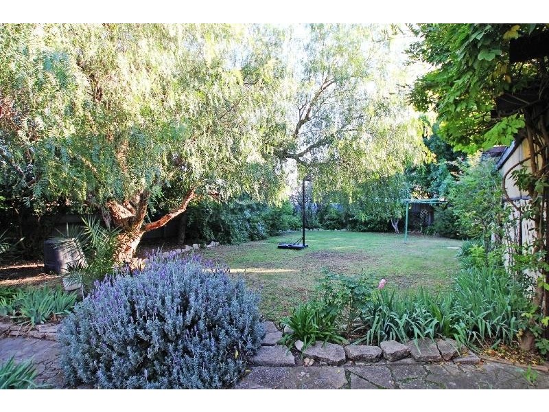 16 Eustace Crescent, Christie Downs SA 5164