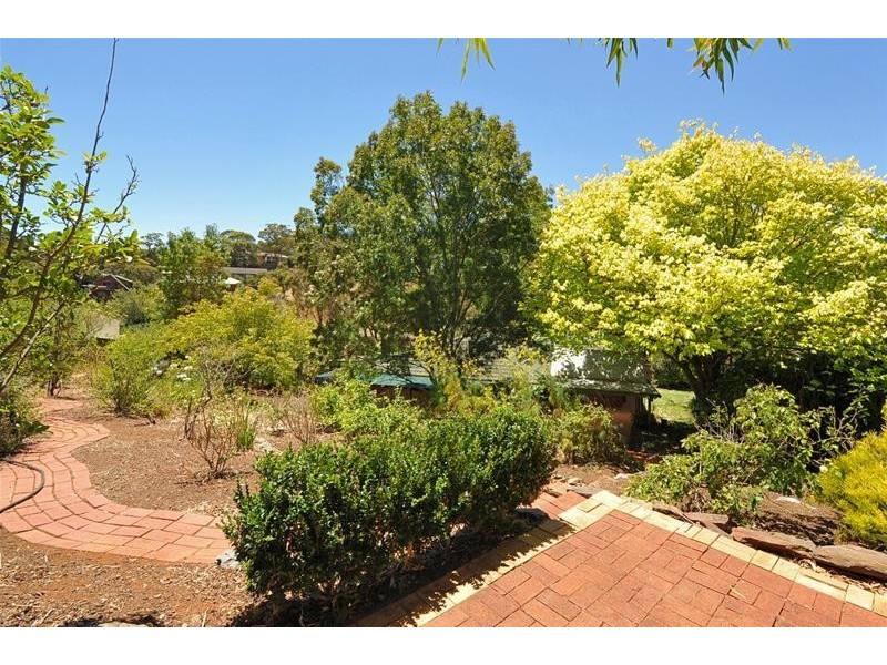 32 McHarg Road, Happy Valley SA 5159