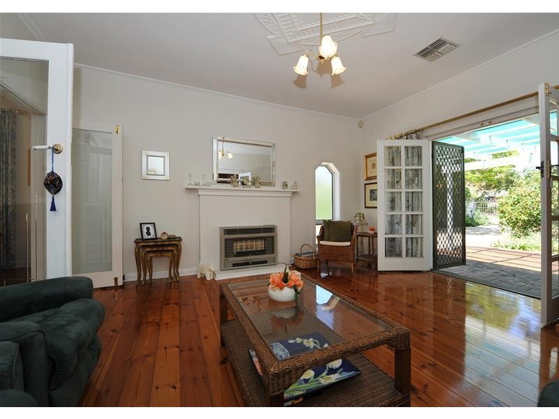 5 Scottish Avenue, Clovelly Park SA 5042