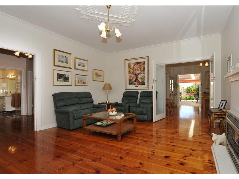 5 Scottish Avenue, Clovelly Park SA 5042