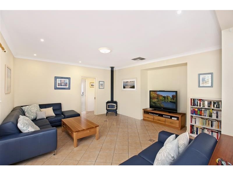 27 Marine Parade, Seacliff SA 5049