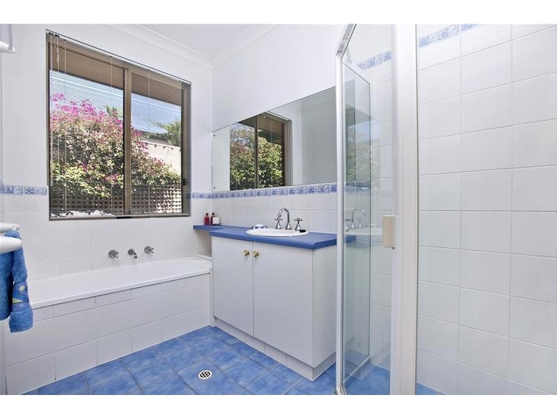 27 Marine Parade, Seacliff SA 5049