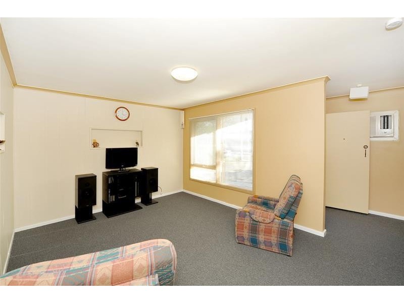 8 Claudia Street, Christie Downs SA 5164