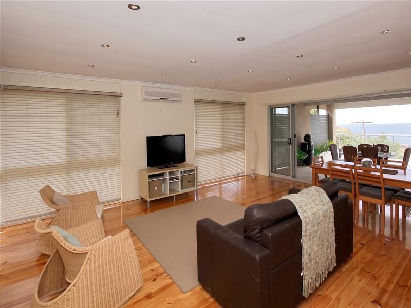 17 Seaview Avenue, Hallett Cove SA 5158