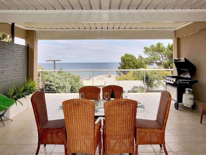 17 Seaview Avenue, Hallett Cove SA 5158