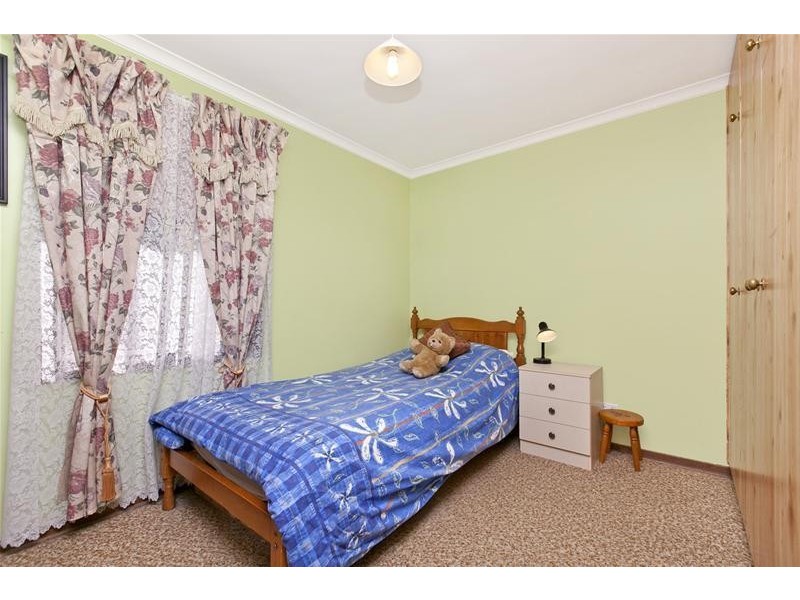 25 Stephen Crescent, Christie Downs SA 5164