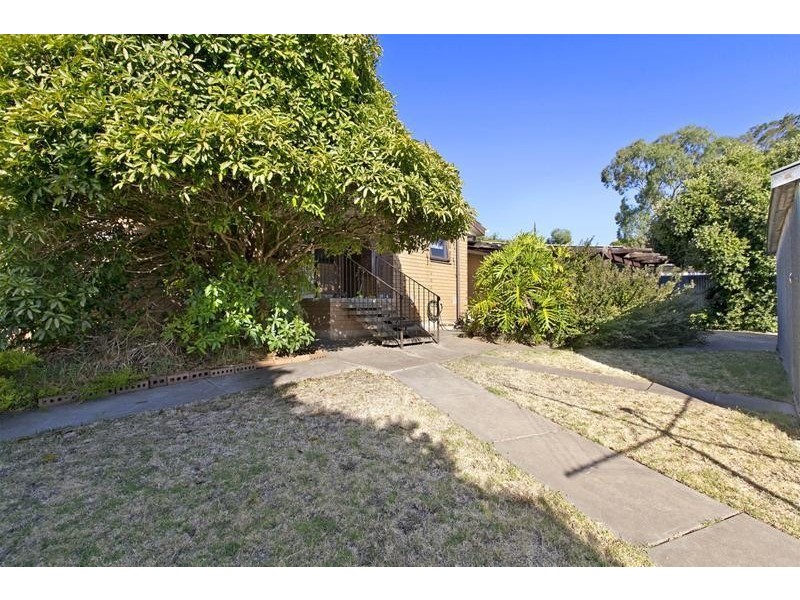 25 Stephen Crescent, Christie Downs SA 5164