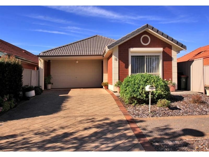 18 Bradley Grove, Mitchell Park SA 5043