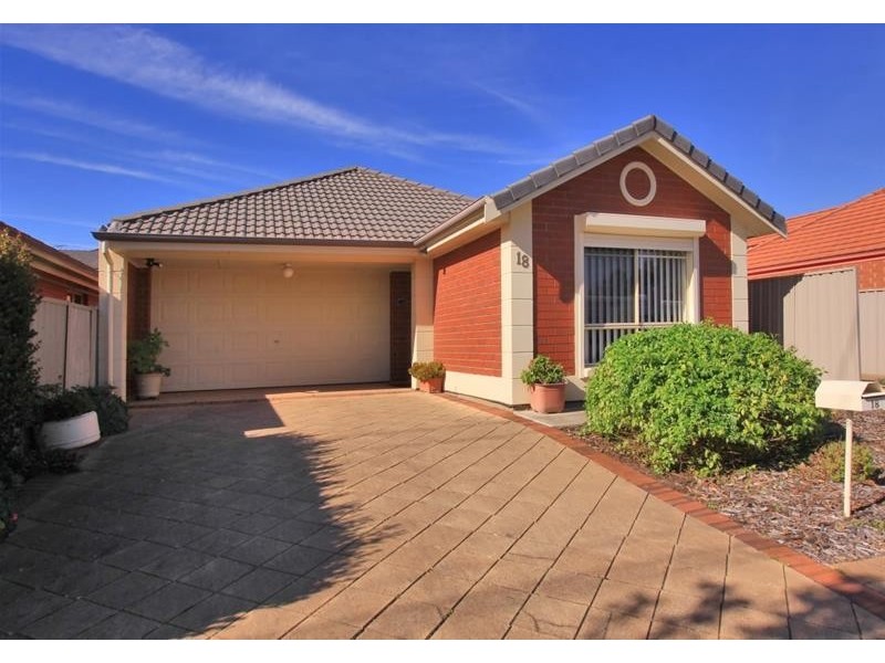18 Bradley Grove, Mitchell Park SA 5043