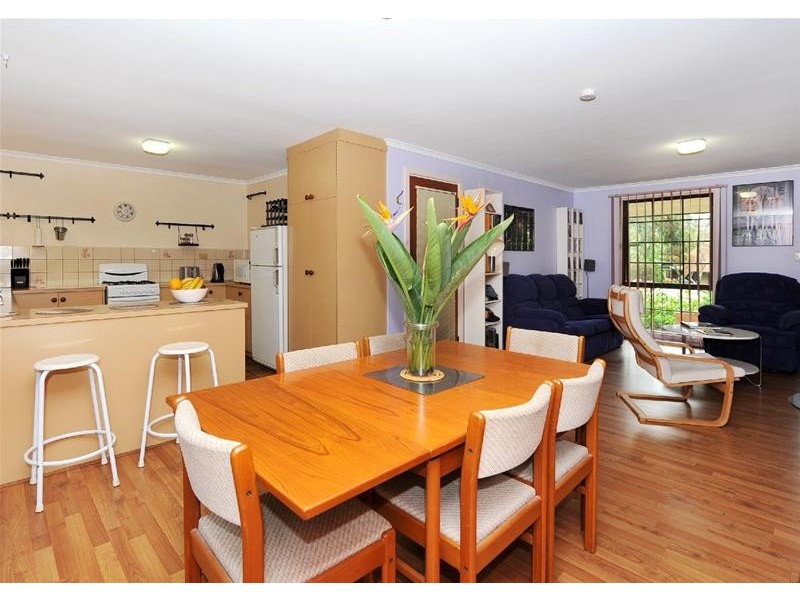 11 Banksia Road, Aberfoyle Park SA 5159