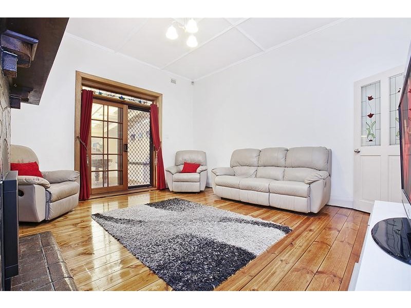 1A Albion Avenue, Glandore SA 5037