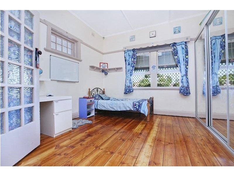 1A Albion Avenue, Glandore SA 5037