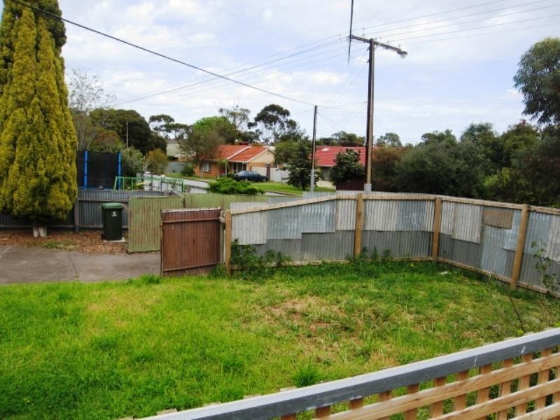 10 Florian Street, Christie Downs SA 5164