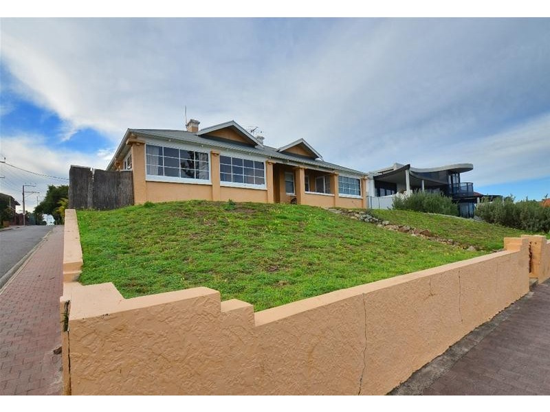 207 Esplanade, Seacliff SA 5049