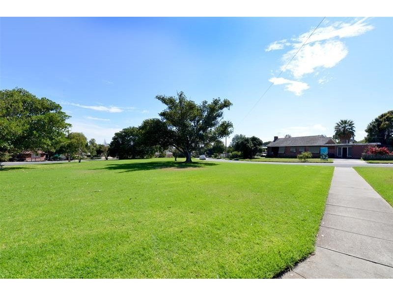 5 Castle Road, Christies Beach SA 5165