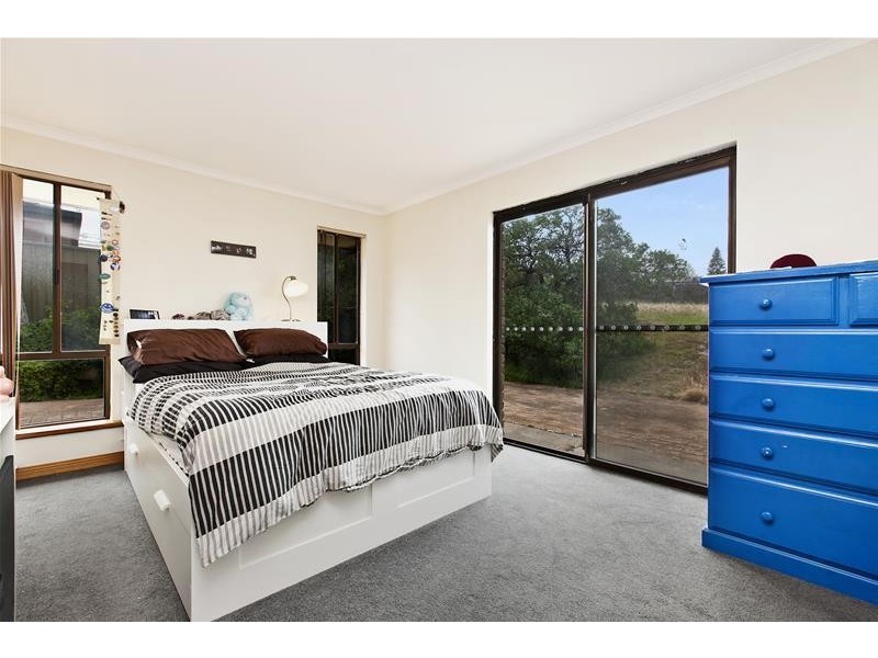 8 Murnada Street, Hallett Cove SA 5158