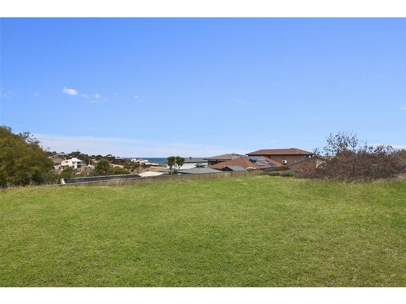 8 Murnada Street, Hallett Cove SA 5158