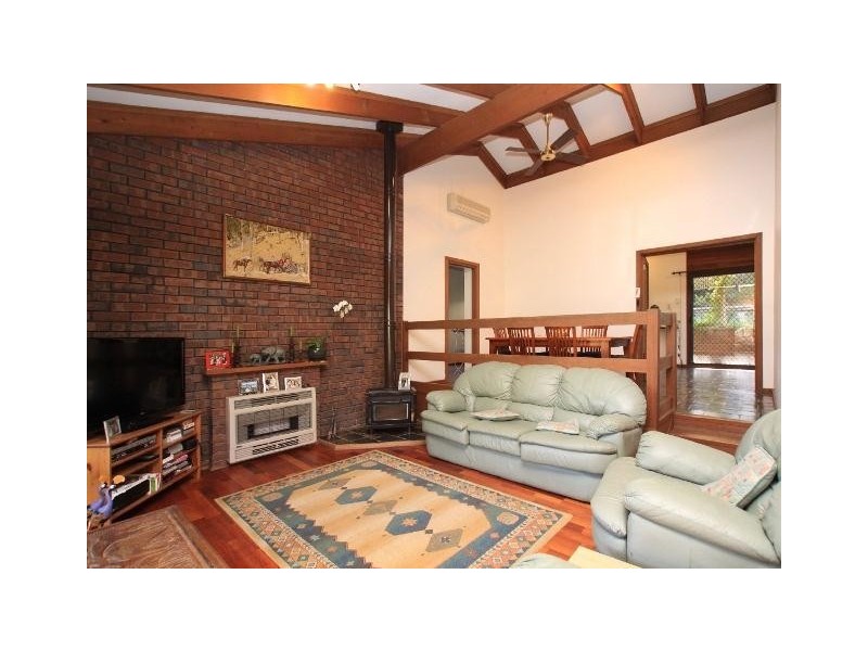 17 Lawson Road, Happy Valley SA 5159