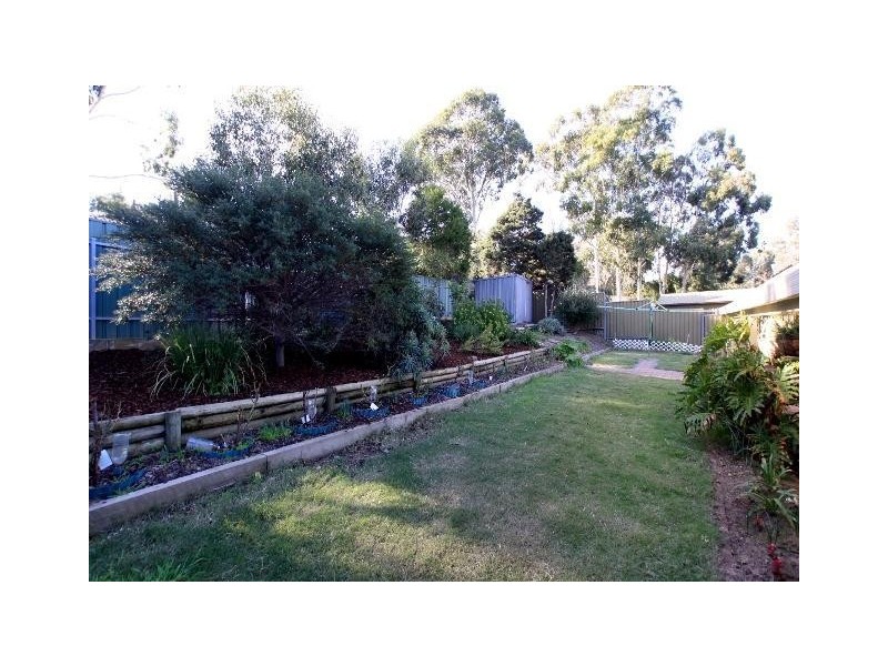 17 Lawson Road, Happy Valley SA 5159
