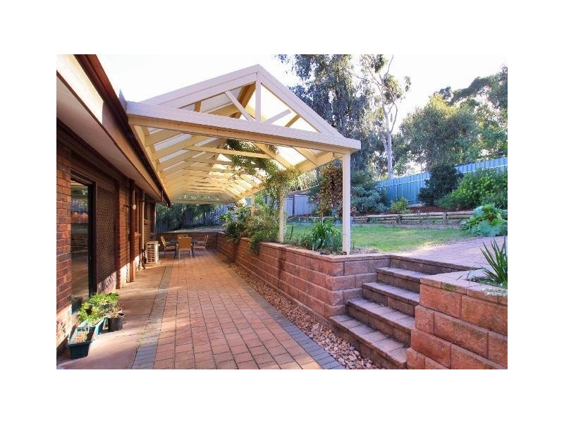 17 Lawson Road, Happy Valley SA 5159