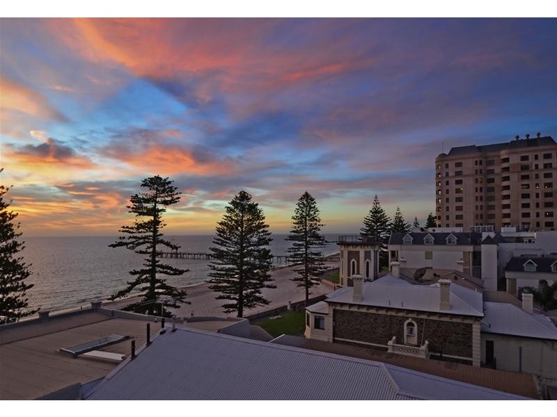 35/9-11 South Esplanade, Glenelg SA 5045