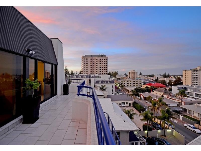 35/9-11 South Esplanade, Glenelg SA 5045