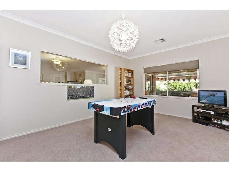 37 Norrie Avenue, Clovelly Park SA 5042