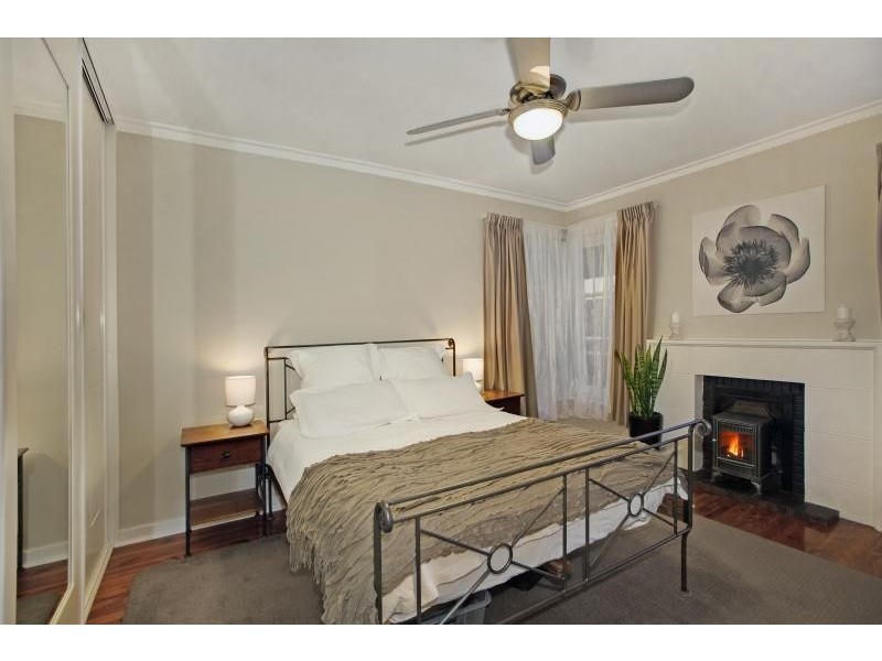 1 Winifred Avenue, Glandore SA 5037