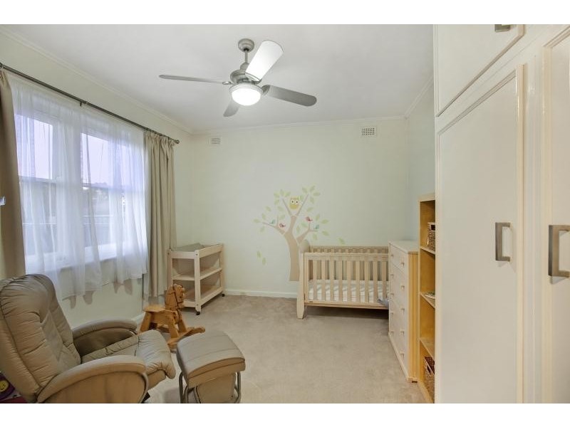 1 Winifred Avenue, Glandore SA 5037