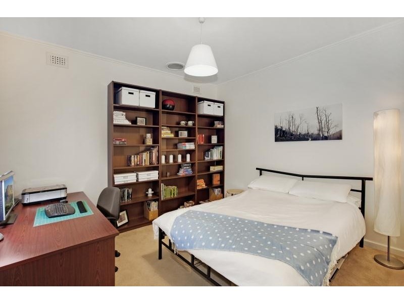 1 Winifred Avenue, Glandore SA 5037