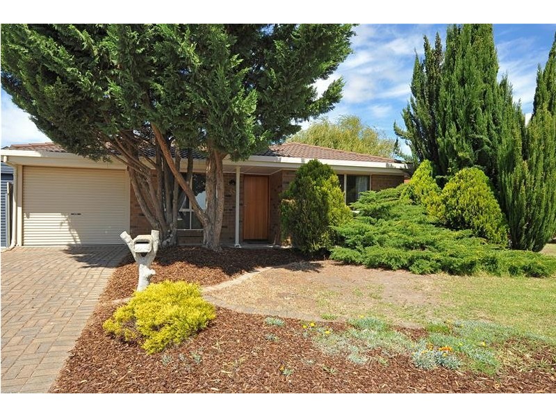 35 Mawson Circuit, Woodcroft SA 5162