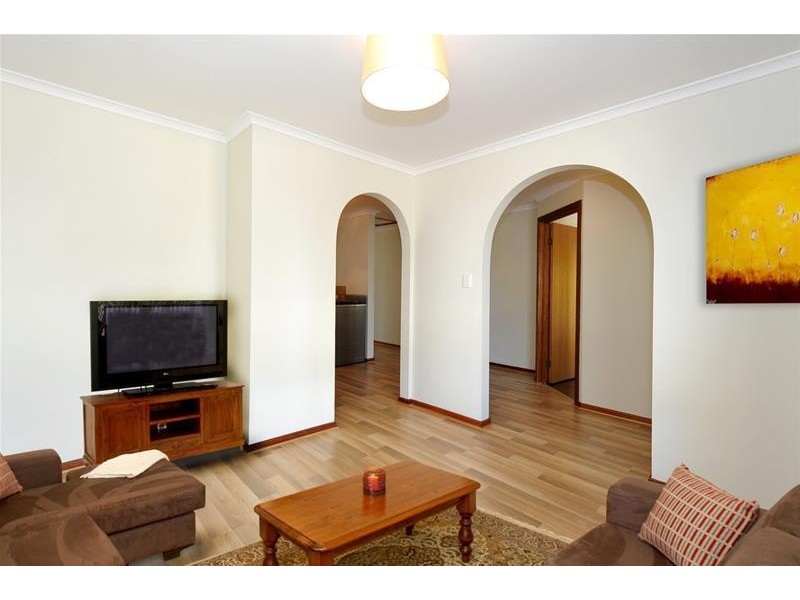 35 Mawson Circuit, Woodcroft SA 5162