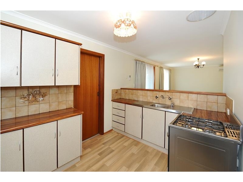 35 Mawson Circuit, Woodcroft SA 5162