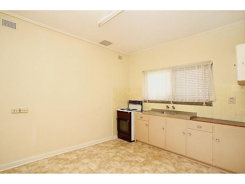 13 Gertrude Street, Glandore SA 5037