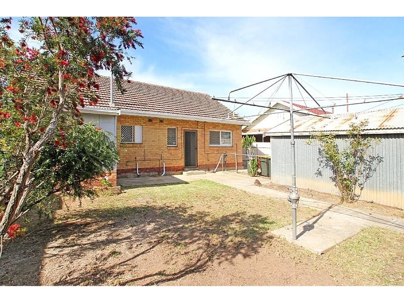 13 Gertrude Street, Glandore SA 5037