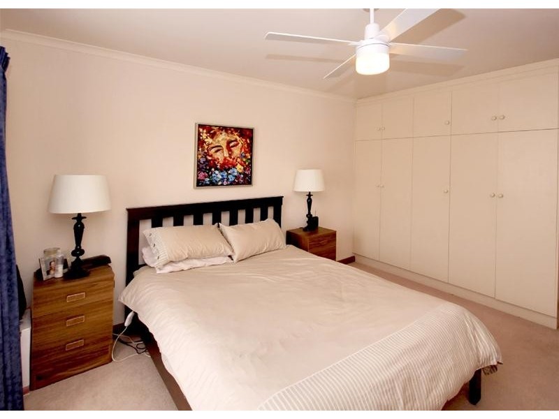 2/4 Gilbertson Road, Seacliff Park SA 5049