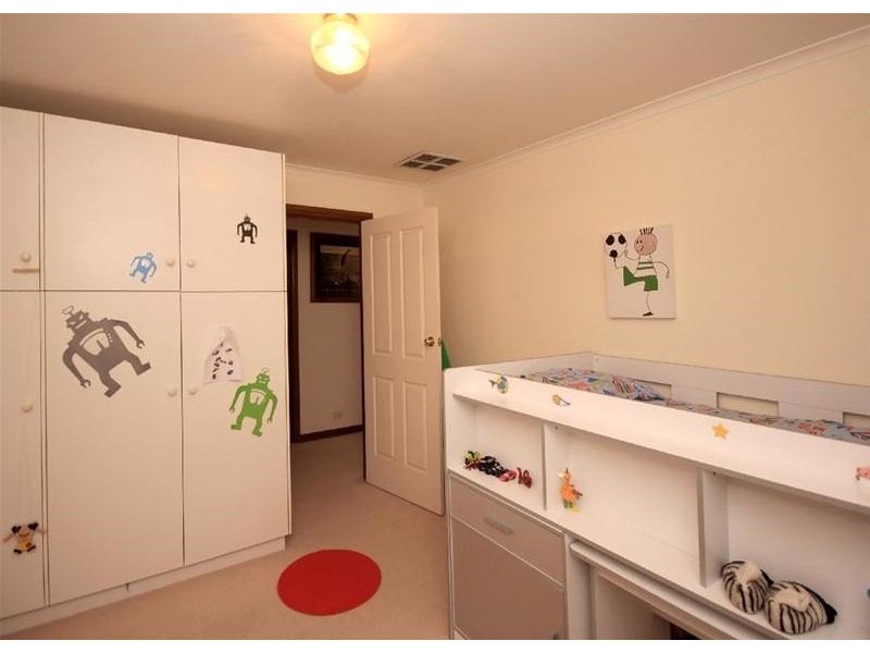 2/4 Gilbertson Road, Seacliff Park SA 5049