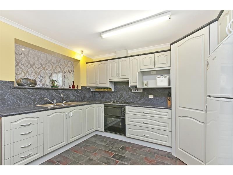 15 Banket Street, Huntfield Heights SA 5163